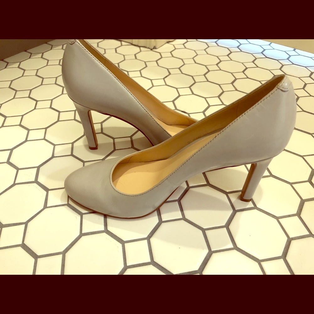 Nine West gray heels